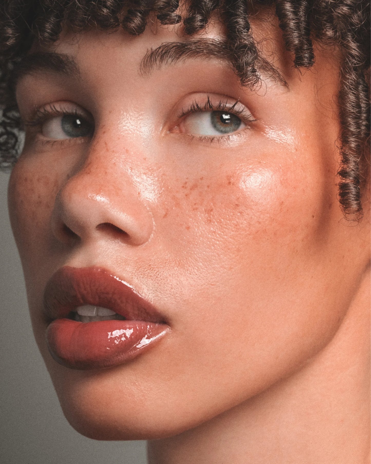 ÂN-GLOSS Ceramide Lip Treatment (Spiced Cake)